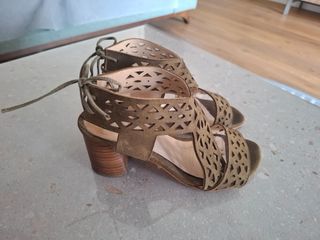 Sandalias piel de Gloria Ortiz. N° 36