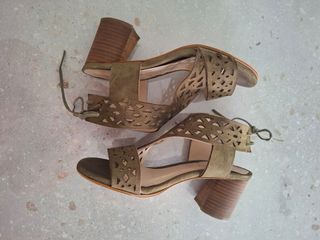 Sandalias piel de Gloria Ortiz. N° 36