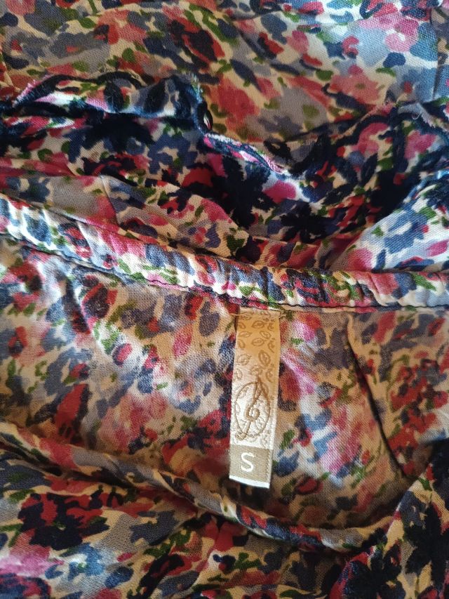 Camiseta Stradivarius 