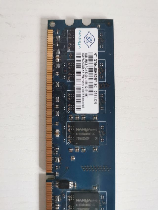 RAM Nanya 1GB DDR2 240 pines