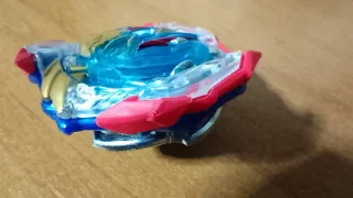 Trottola peonza bambini beyblade Ultimate Valtryek