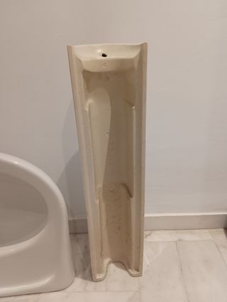 Lavabo con pié 