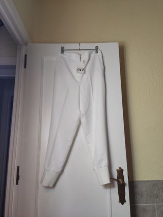 Pantalones Zara blancos -talla M