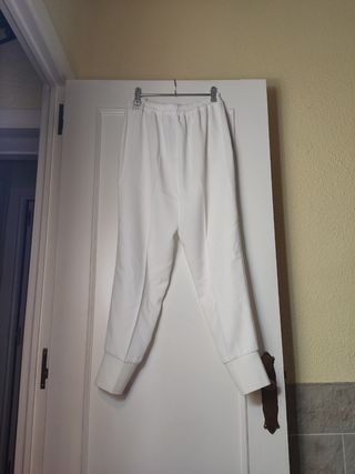 Pantalones Zara blancos -talla M