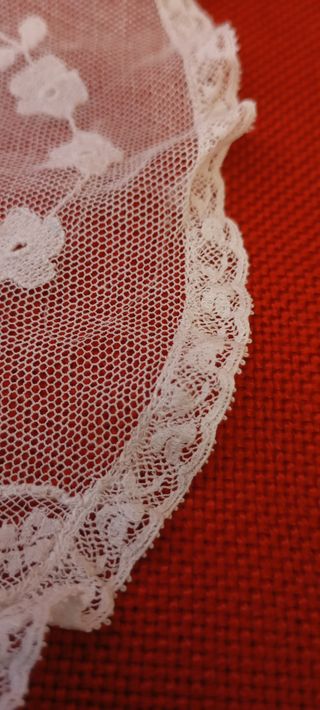 Tapete encaje antiguo