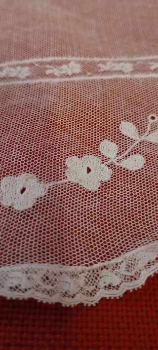 Tapete encaje antiguo