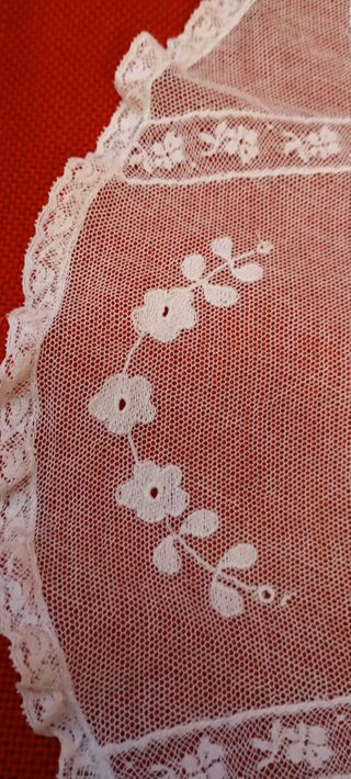 Tapete encaje antiguo