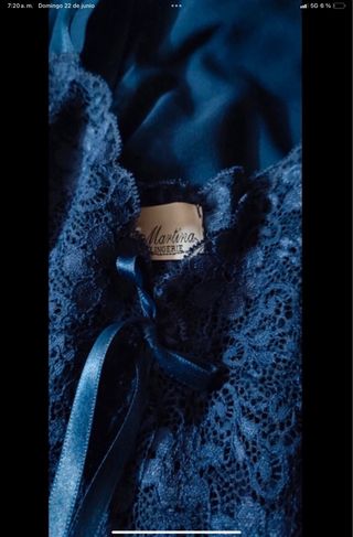 Camisón azul encaje novia