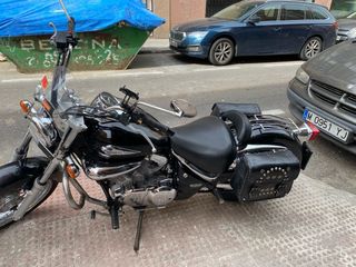 Suzuki Intruder 250cc - Moto