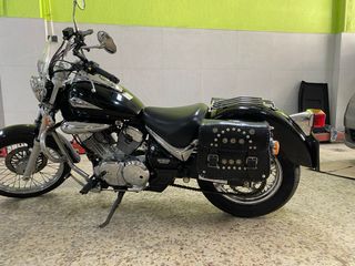 Suzuki Intruder 250cc - Moto