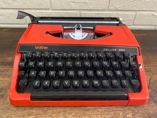 Macchina da scrivere Brother Deluxe 220