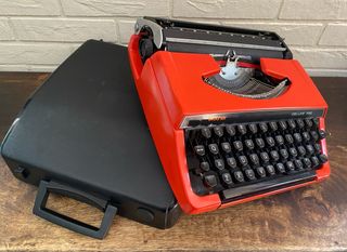Macchina da scrivere Brother Deluxe 220