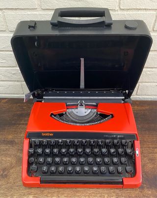 Macchina da scrivere Brother Deluxe 220