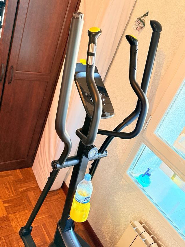 Elíptica Decathlon casi nueva