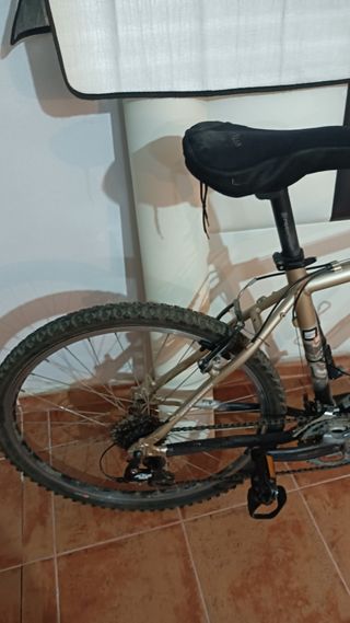 Bicicleta de montaña MTB Rockrider Decathlon 26"