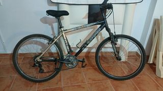 Bicicleta de montaña MTB Rockrider Decathlon 26"