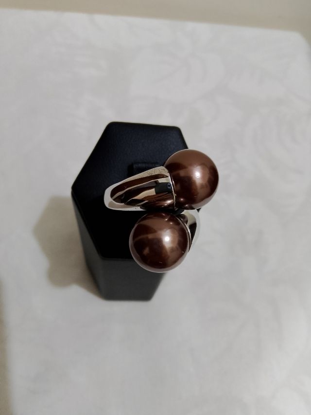 Anello di argento con due perle nuovo!!