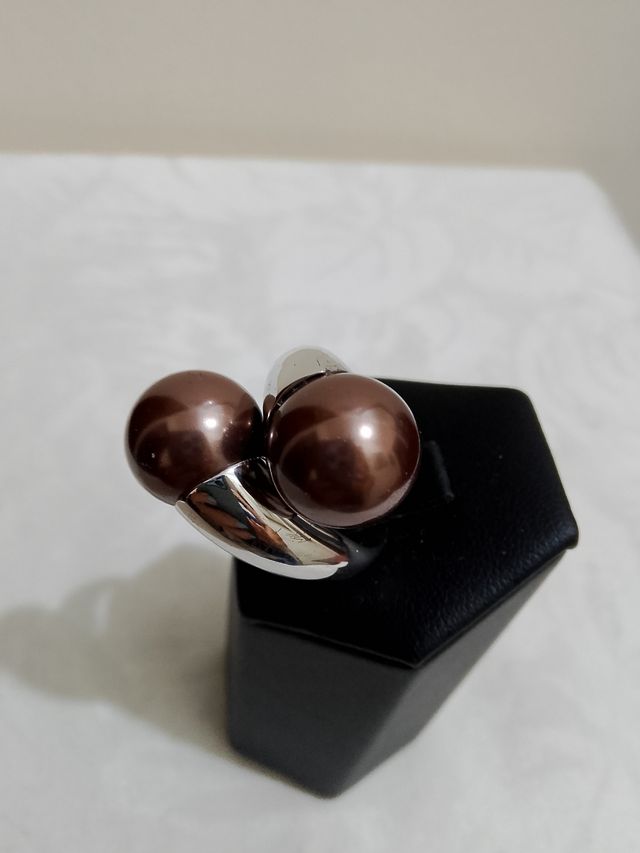 Anello di argento con due perle nuovo!!