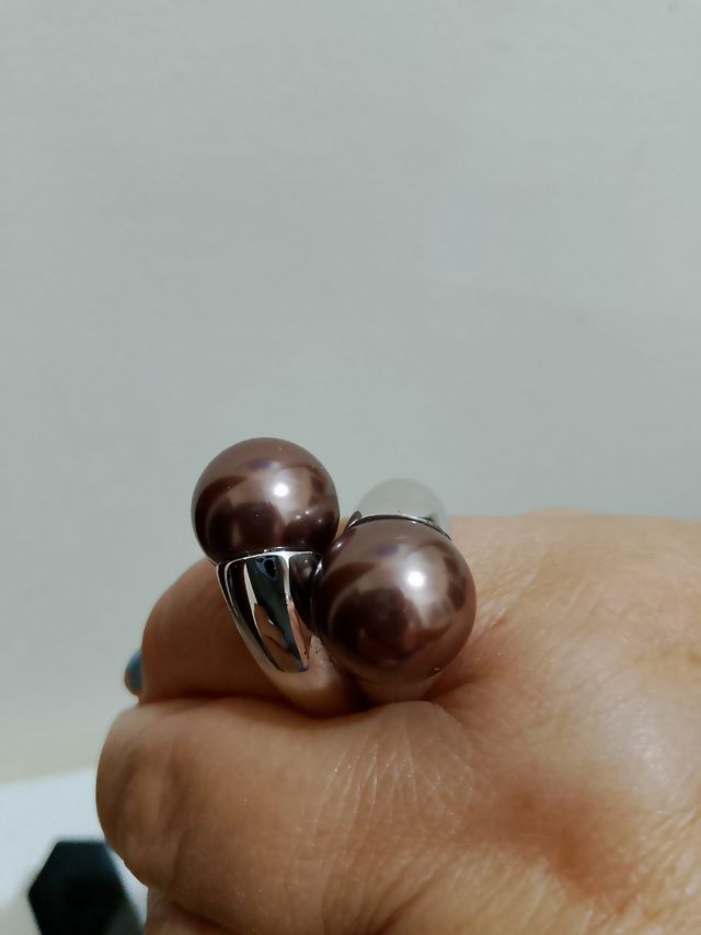 Anello di argento con due perle nuovo!!