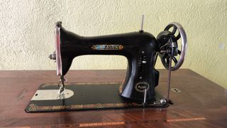 Máquina coser Hexagon con mesa singer