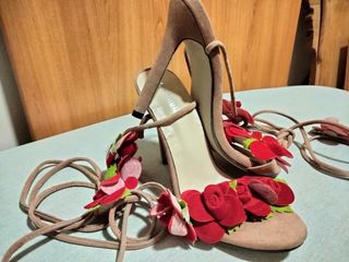Sandalias Melkein rojas y beige
