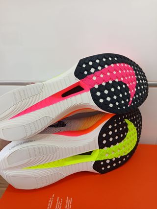 Nike zoomx Vaporfly Next 3 48'5