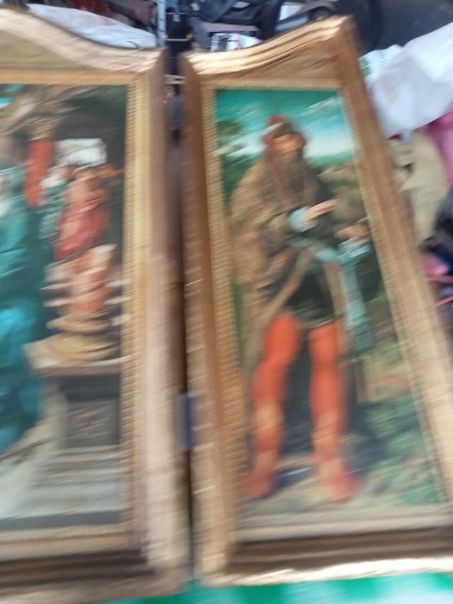 Tríptico religioso antiguo