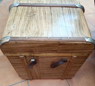 Baúl vintage madera metal