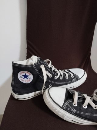 Converse negras altas