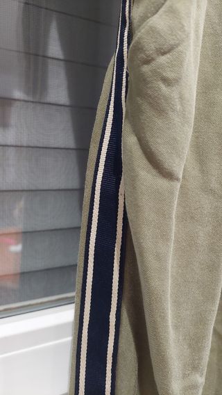 Mono Bershka verde oliva talla S