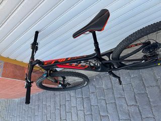 bicicleta Scott Genius 29" carbono