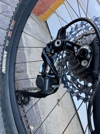 bicicleta Scott Genius 29" carbono