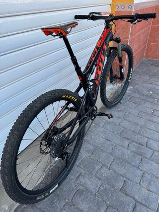 bicicleta Scott Genius 29" carbono