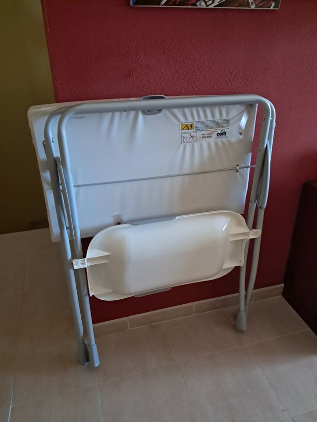 Cambiador bebé con bañera
