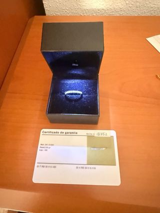 Anillo de pedida de oro blanco 18k - 11 diamantes