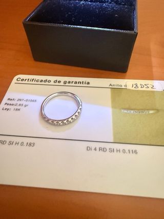 Anillo de pedida de oro blanco 18k - 11 diamantes