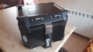 Top Case Givi Trekker 42L