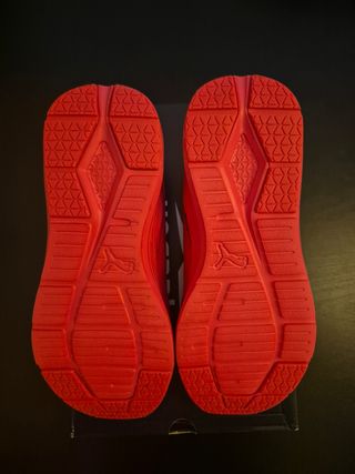 Zapatillas Puma rojas talla 39