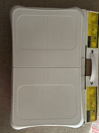 Wii Balance Board + New Super Mario Bros. Wii