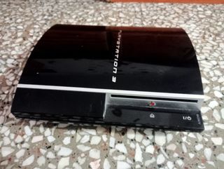 Xbox 360 blanca + PS3 negra