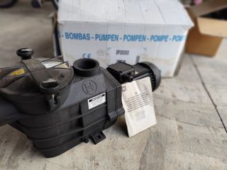 Bomba piscina autocebante nueva