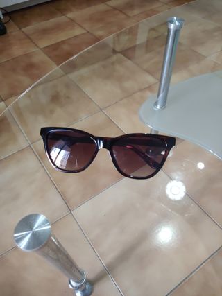 Gafas sol GUESS marrón