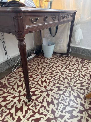 Escritorio inglés vintage de madera