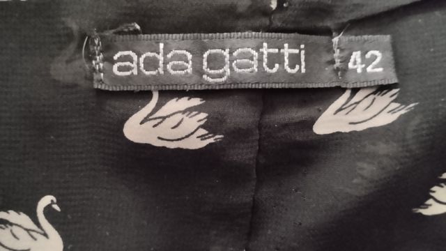 Vestido gasa negro estampado cisnes