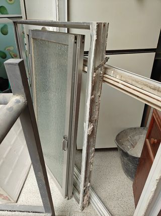 Ventana aluminio usada