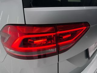 Volkswagen Touran Rline 190cv dsg 2017