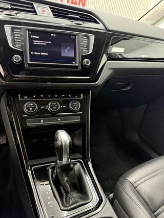 Volkswagen Touran Rline 190cv dsg 2017