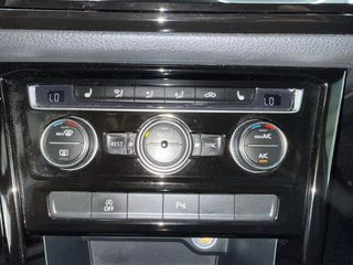 Volkswagen Touran Rline 190cv dsg 2017