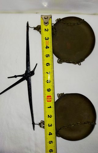 Balanza o romana antigua de bronce