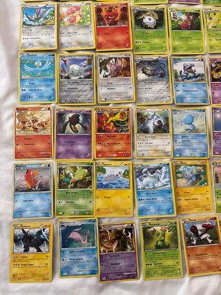 Pack de 159 Cartas Pokémon - Ediciones 2008-2012